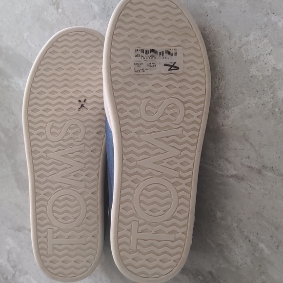 EUC Toms Casual Slipper Shoe - Picture 7 of 8